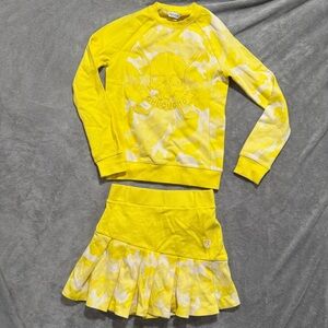 Chucuchu pleated Skirt and top -Women’s Gold Yellow Camo Sweatshirt set size med